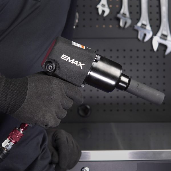 Industrial 1/2" Drive 450 ft. lbs Twin Hammer Air Impact Wrench - Image 5