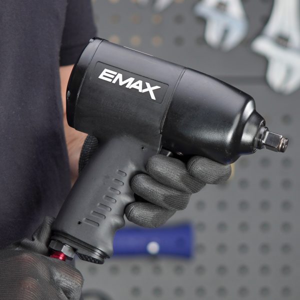 Industrial  1/2" Drive 750 ft. lbs Composite Impact Wrench - Image 6