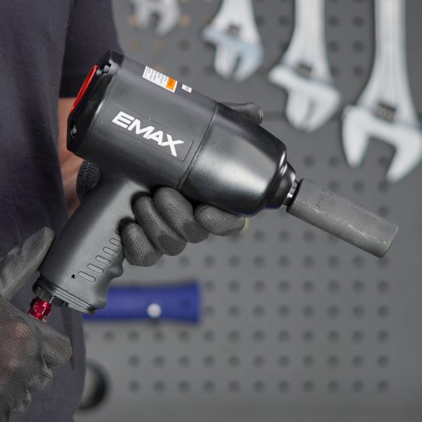 Industrial  1/2" Drive 750 ft. lbs Composite Impact Wrench - Image 7