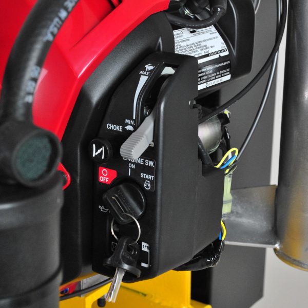 EMAX Honda GX Gas Driven w/Electric Start 18 HP V4 39CFM Pressure Lubricated 30 Gal.Truck Mount Stationary Air Compressor - Image 5