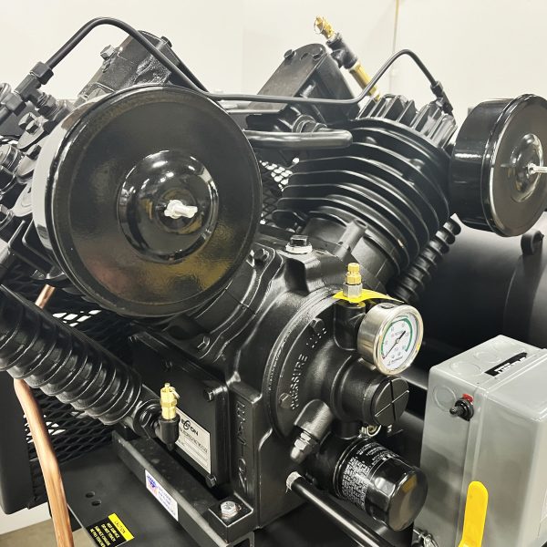 EMAX DUPLEX Industrial Plus 10HP V4 76CFM 3- Phase 460V 2-Stage 120 Gal. Horizontal Stationary Electric Air Compressor-W/ Pressure Lube Pump , Isolator Pads, Belt Tensioner, Auto Drain, alternating switch w/ 115CFM Dryer - Image 6
